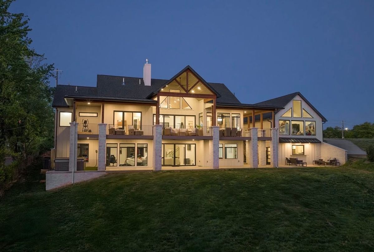 Custom Home Building for CM Developments in Knoxville, TN