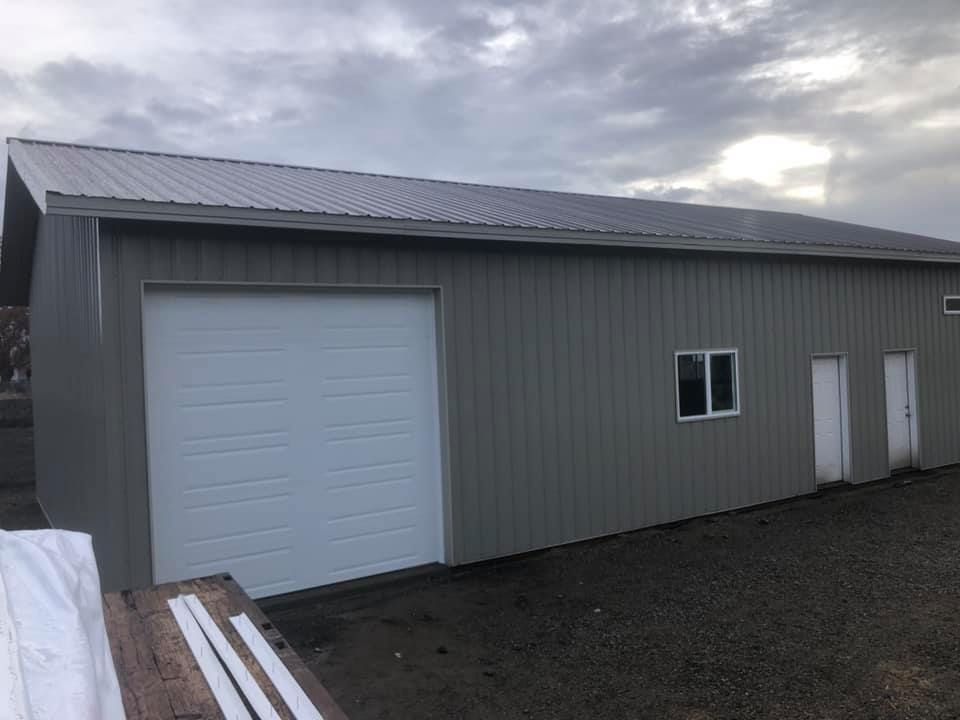 Garage Door Installation for Osborn Construction & Design in Grandview, WA