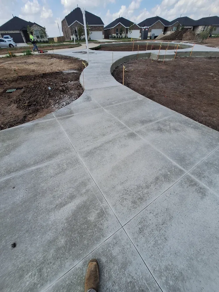 Sidewalk Installation for Leo's Concrete Crew in Elgin, TX