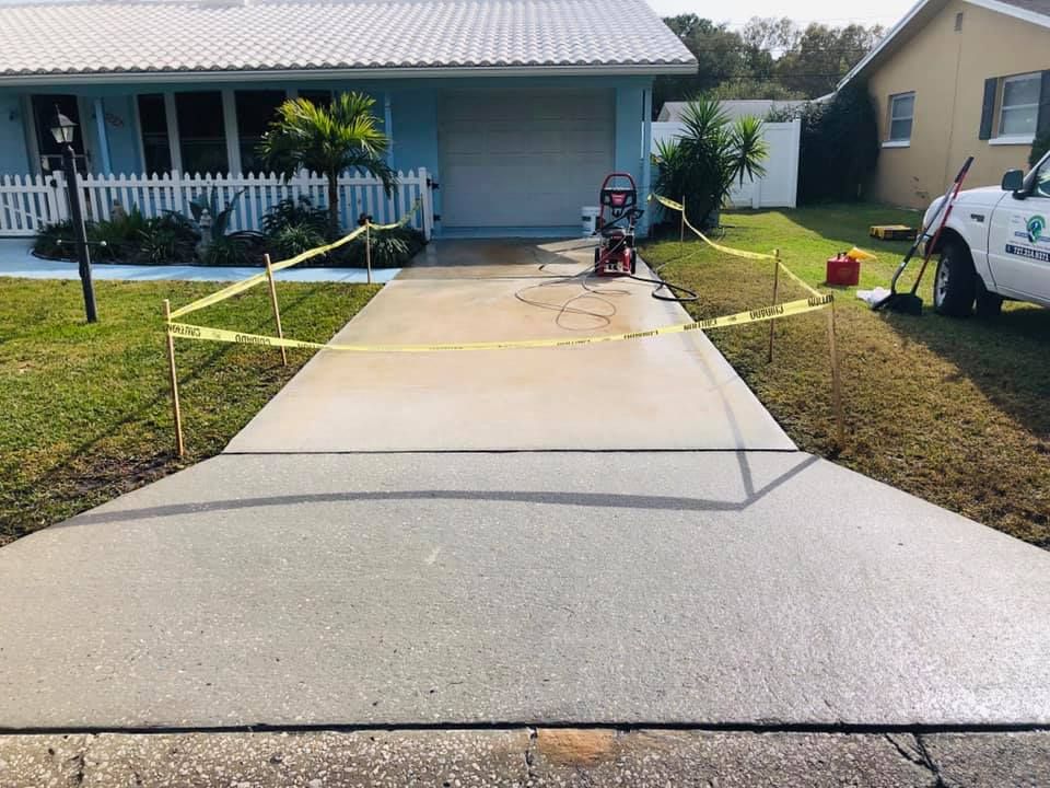 Driveway Pressure Washing for Chile Can LLC  in Pasco County , Fl