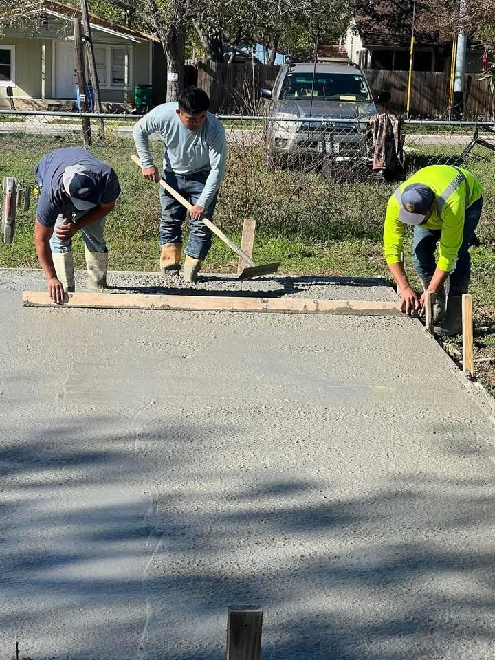 Day Laborer Hourly Rates for King Services in Seguin, TX