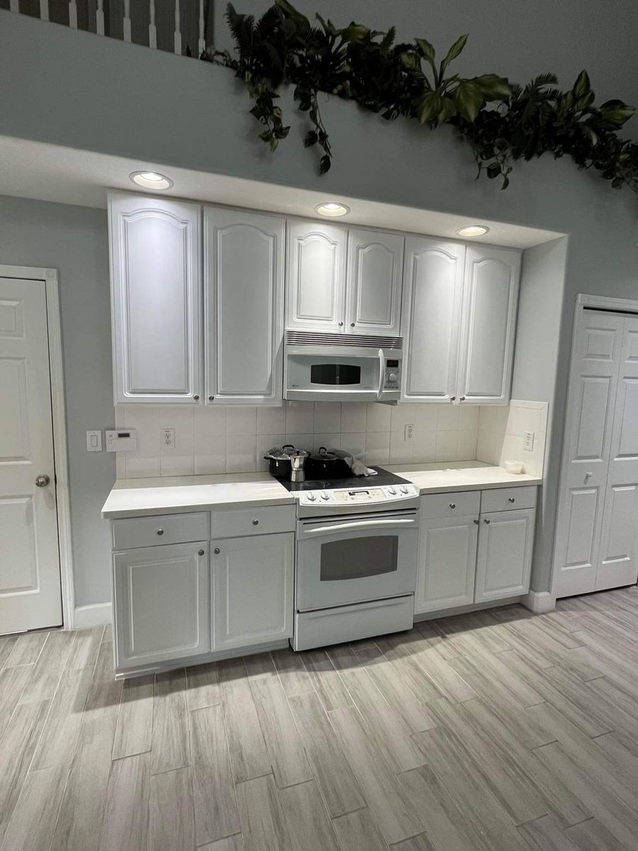 Kitchen and Cabinet Refinishing for Escorpio Painting in Tampa, FL