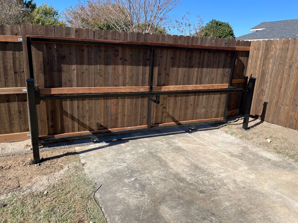 Fence Installation for JSL Woodworks and Contracting in Midlothian, TX