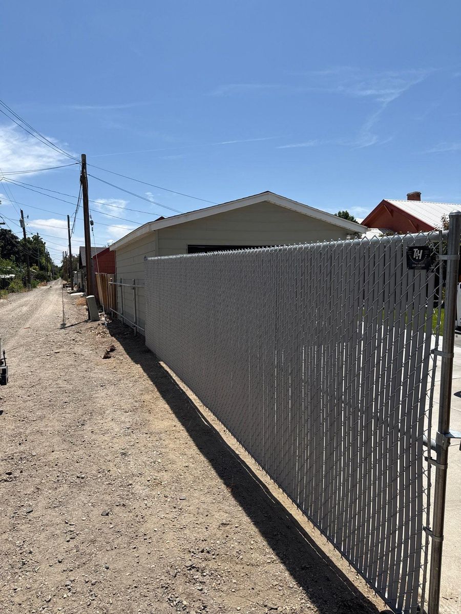 Chain Link Fence  for T&H Outdoor Services in Twin Falls, ID