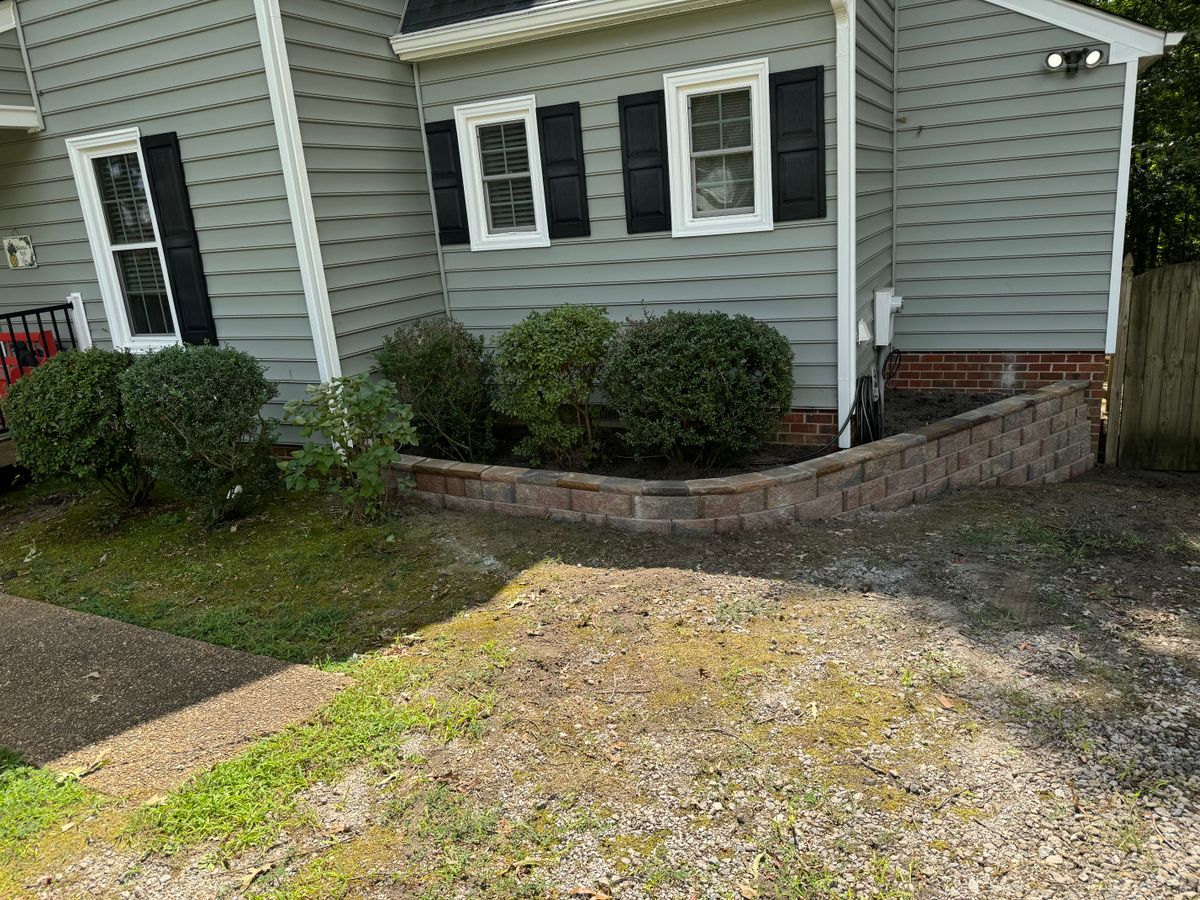 Retaining Wall Construction for Robbie's Lawn & Landscape in Chesterfield, VA