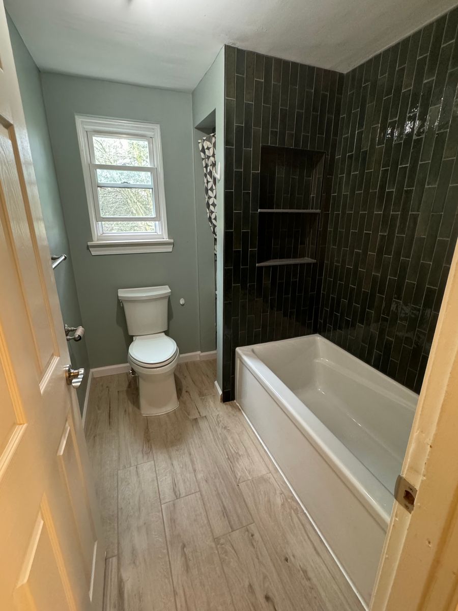 Custom Tile Installation for Northern Tile in Richmond, MI