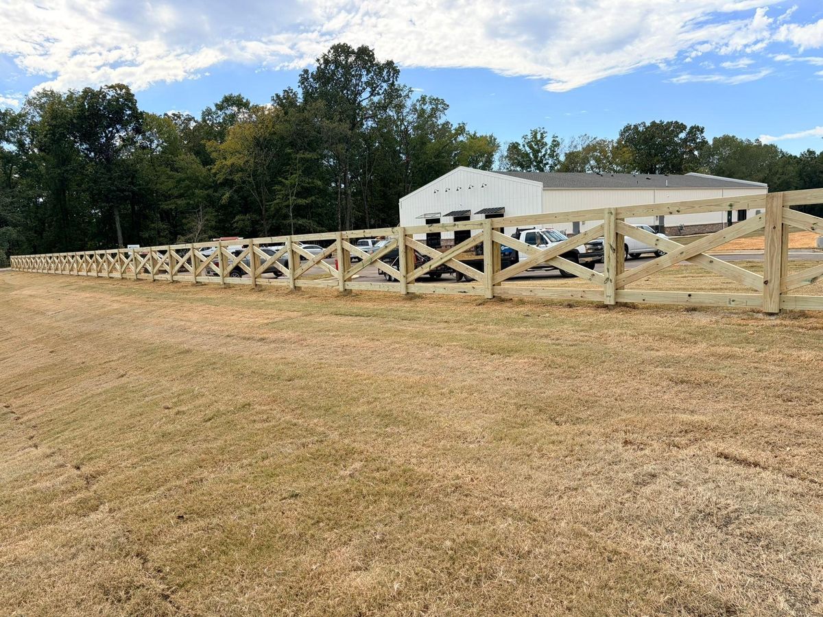 Custom Wooden Fences for Manning Fence, LLC in Hernando, MS