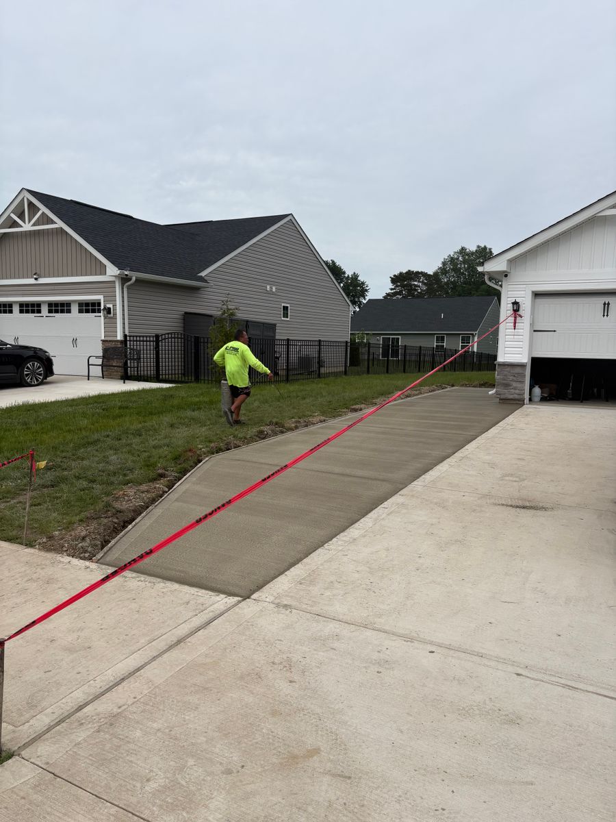 Sidewalk Installation for Concrete Pros, LLC in Lorain, OH