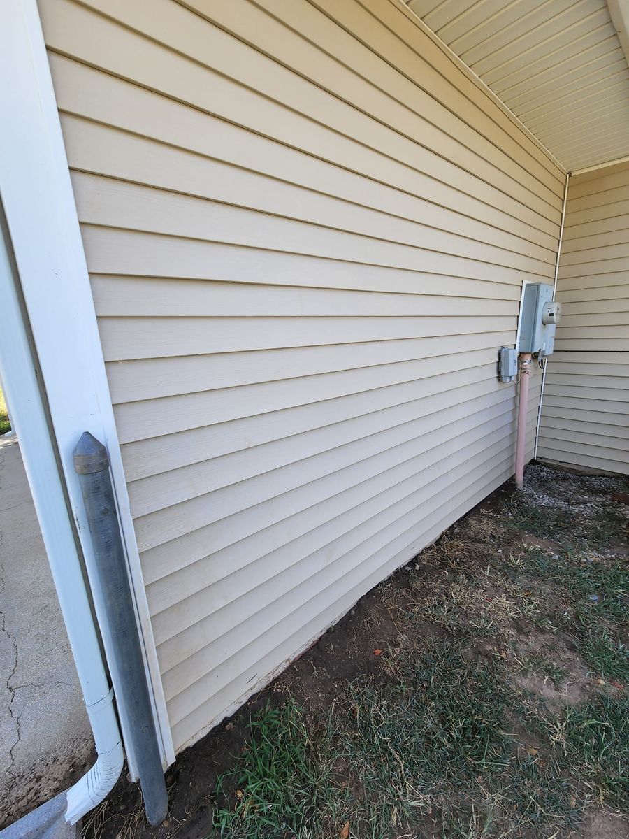 Home Softwashing for ALK Exterior Cleaning, LLC in Burden, KS