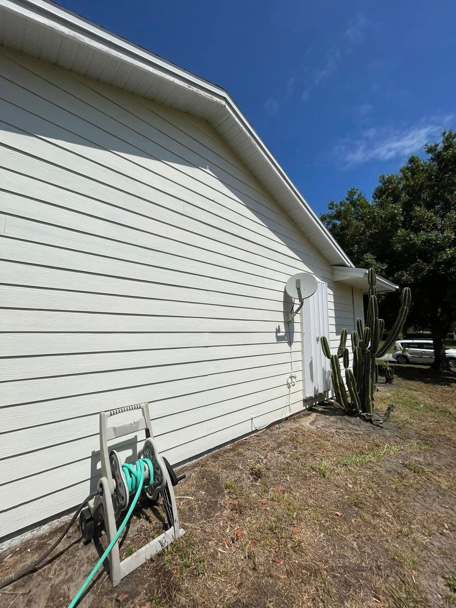 Home Softwash for C & C Pressure Washing in Port Saint Lucie, FL