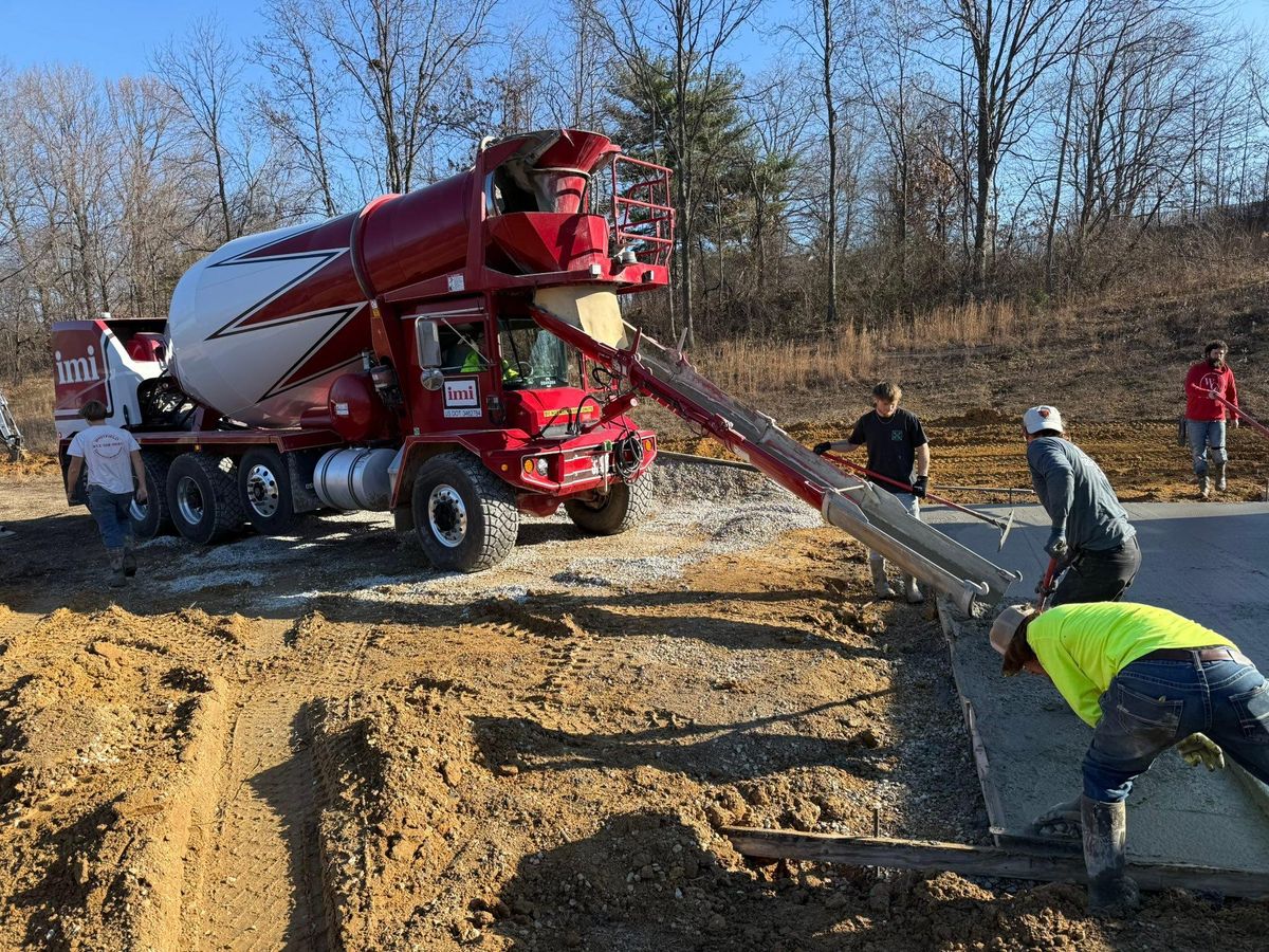 Porches, Patios, & Firepits for Whitfield Concrete Construction in Solsberry, IN