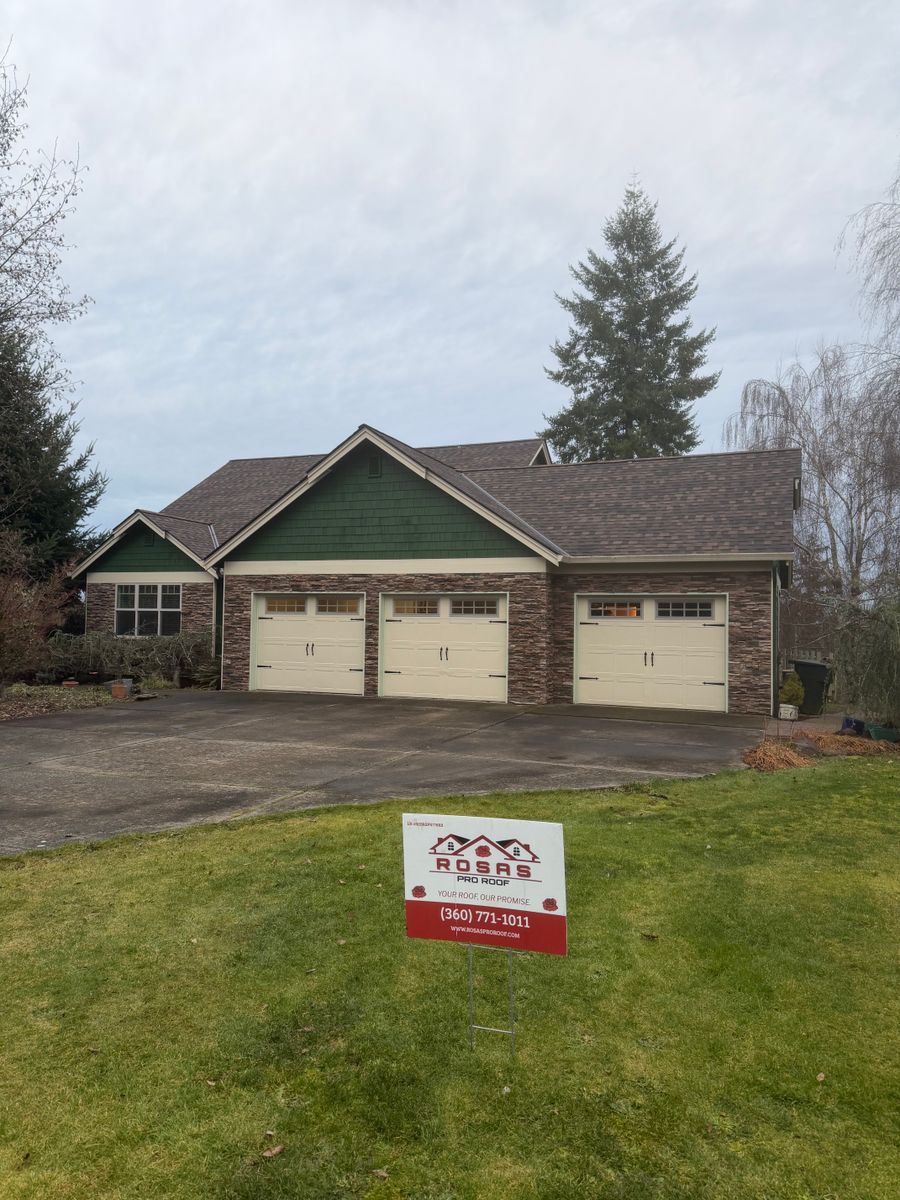 Roofing Installation for Rosas Pro Roof, LLC in Vancouver, WA