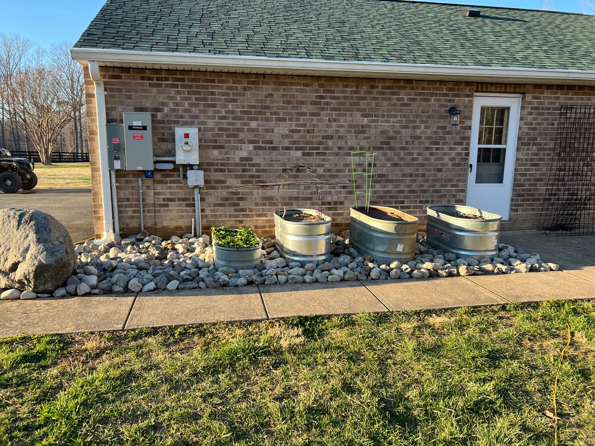 Shrub Trimming for Ridgewood Lawn Care LLC in Fredericksburg, VA