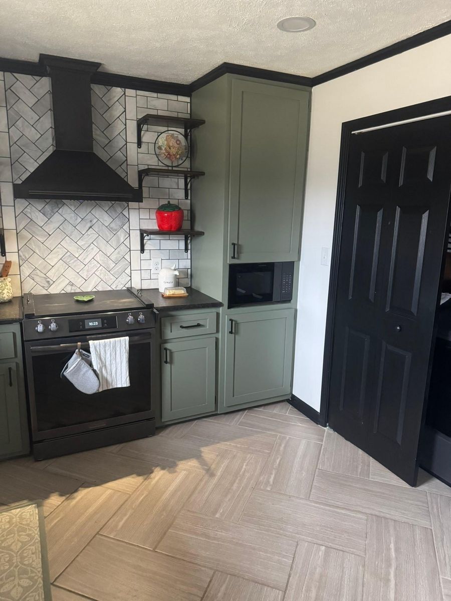 Flooring for Newbury Construction & Remodeling LLC in Trenton, TN