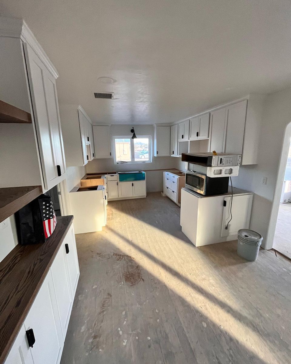 Kitchen and Cabinet Refinishing for Khalenor Finishes in Mesquite, NM
