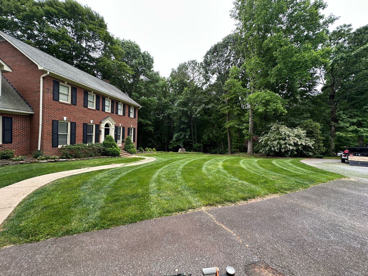 Landscaping for Quartz Creek in Claremont, NC