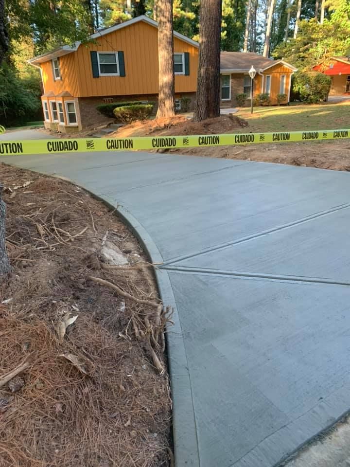 Sidewalk Installation for Compadres Concrete in Griffin, GA