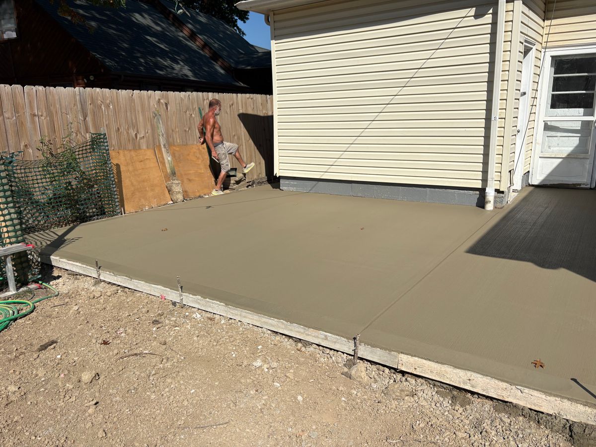 Concrete Slab Construction for Concrete Pros, LLC in Lorain, OH