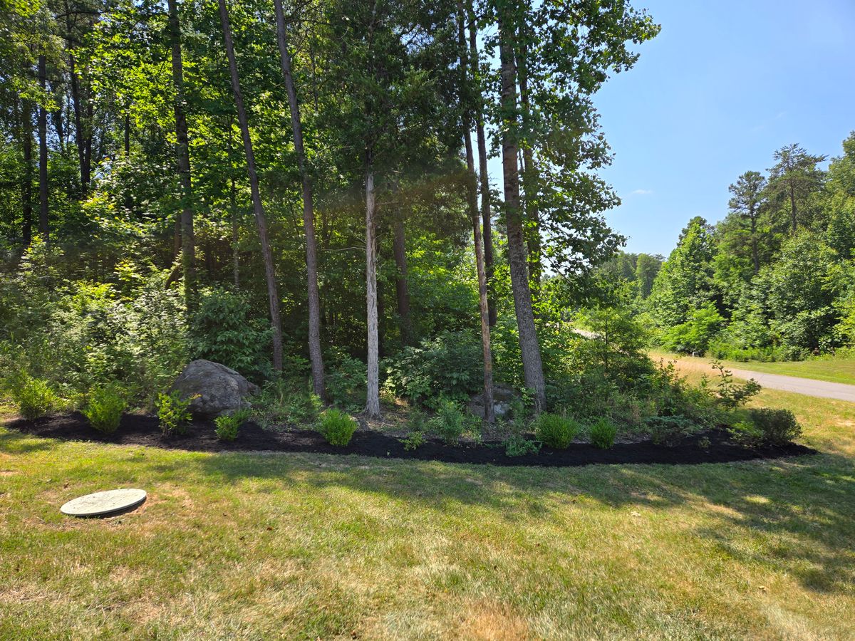 Mulch Installation for Lakeside Landscaping  in Gordonsville, VA