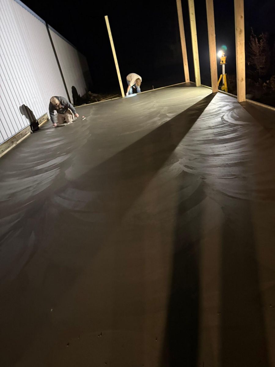 Porches, Patios, & Firepits for Whitfield Concrete Construction in Solsberry, IN