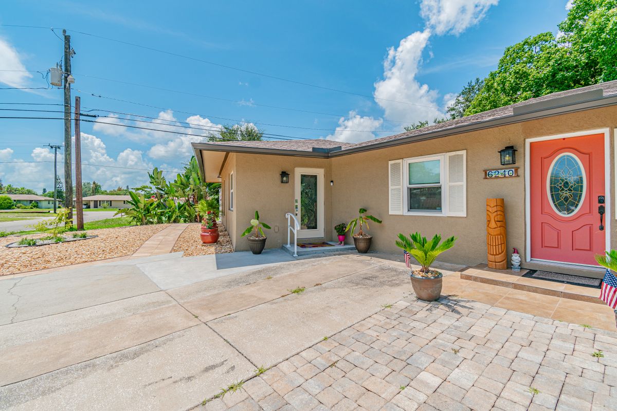 Attached ADUs for Sarasota Home Additions in Sarasota, FL