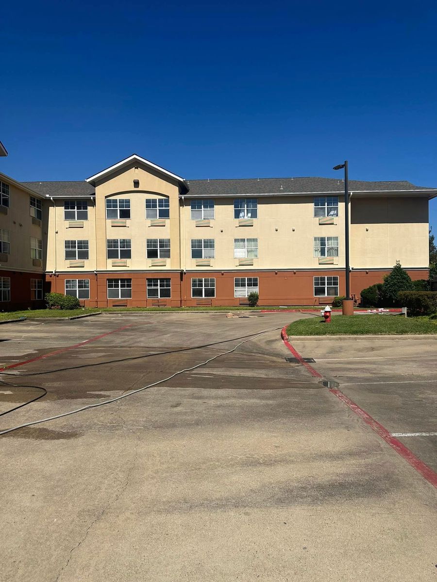 Powerwashing for GEOS Painting in New Braunfels, TX