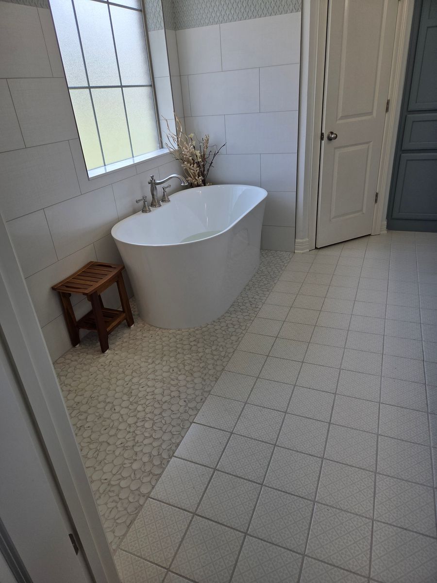 Floor Installation for D&J Custom Floors in Nederland, TX