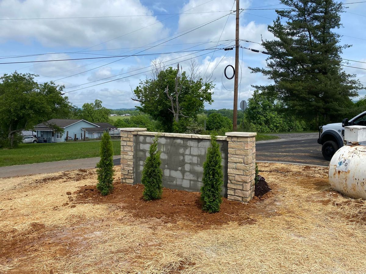 Natural Stone Hardscape for Campbell's Outdoor Living in Powell, TN