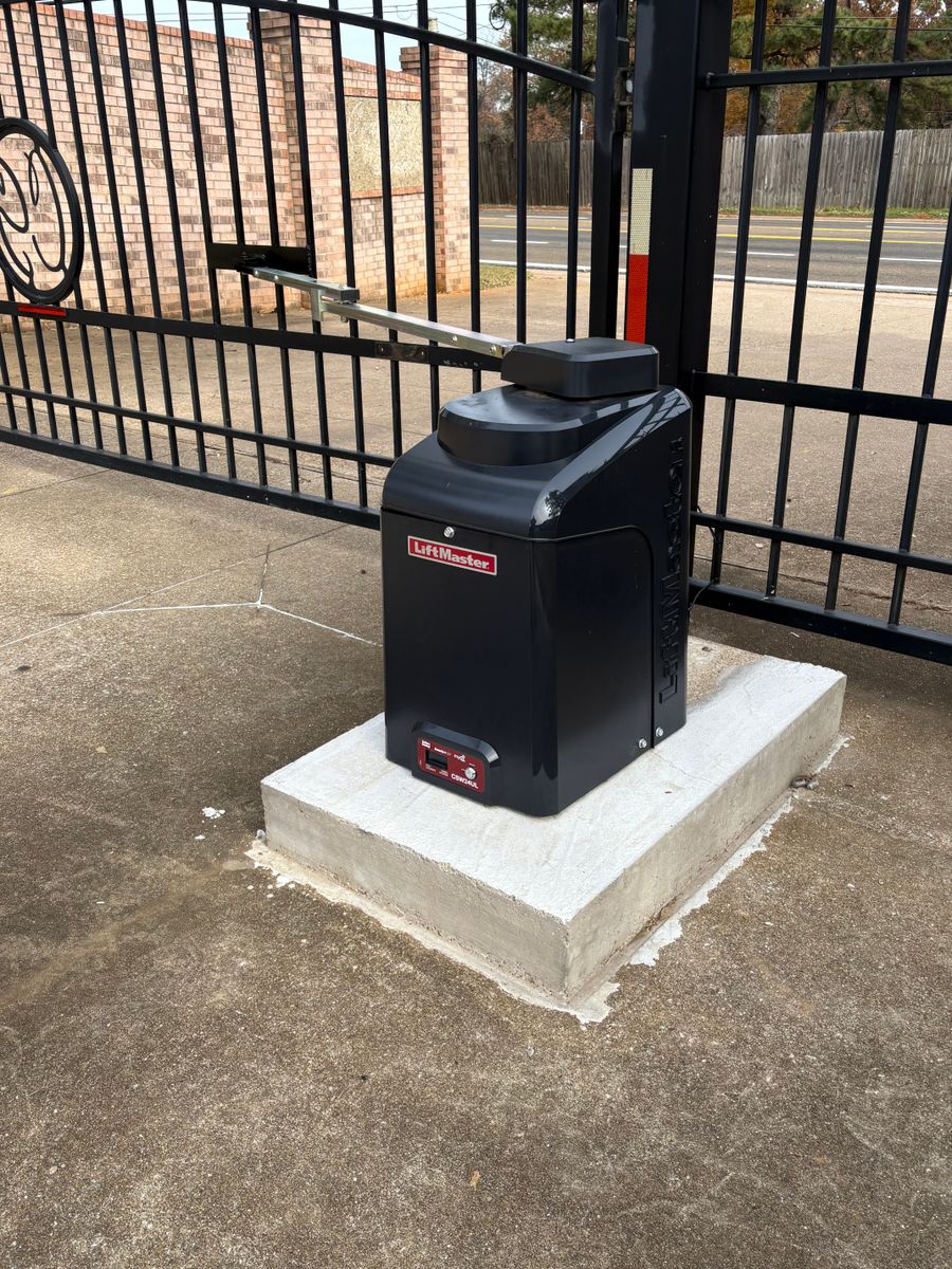 Gate Repair for R & R Metal Works in Tyler, TX