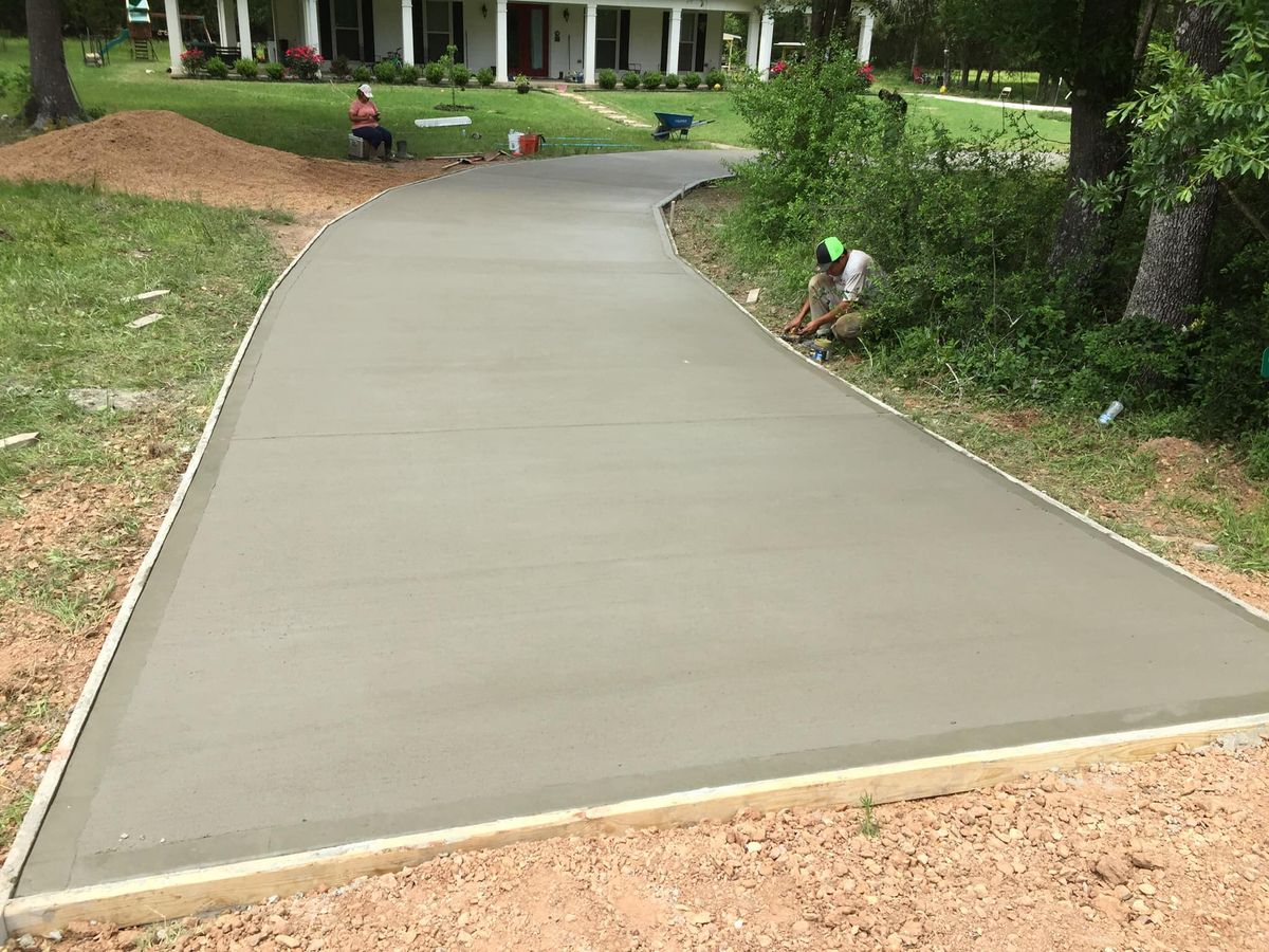 Sidewalk Installation for Central America Concrete Works in Eaglelake, TX