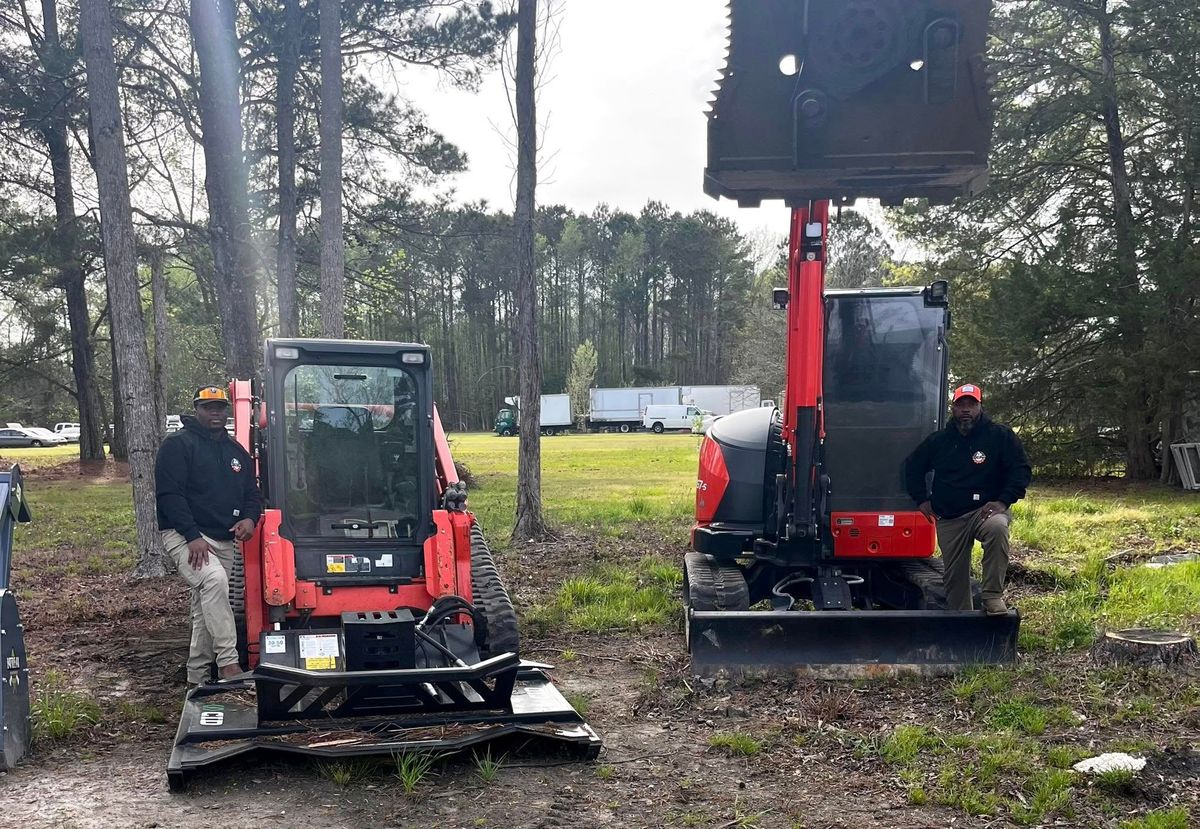 Shrub Trimming for Ty's and Sons in Burgaw, NC