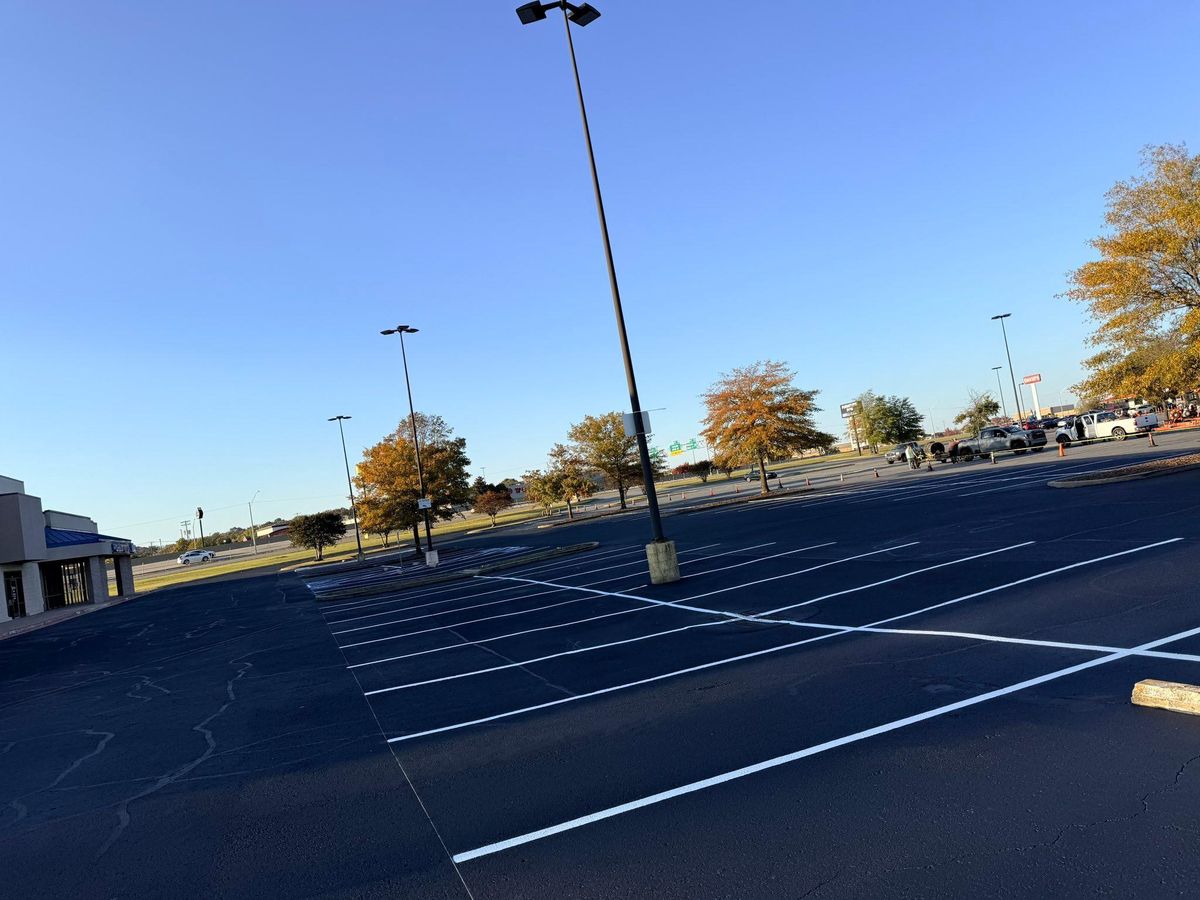 Asphalt Maintenance for Straight Line Striping in Little Rock, AR