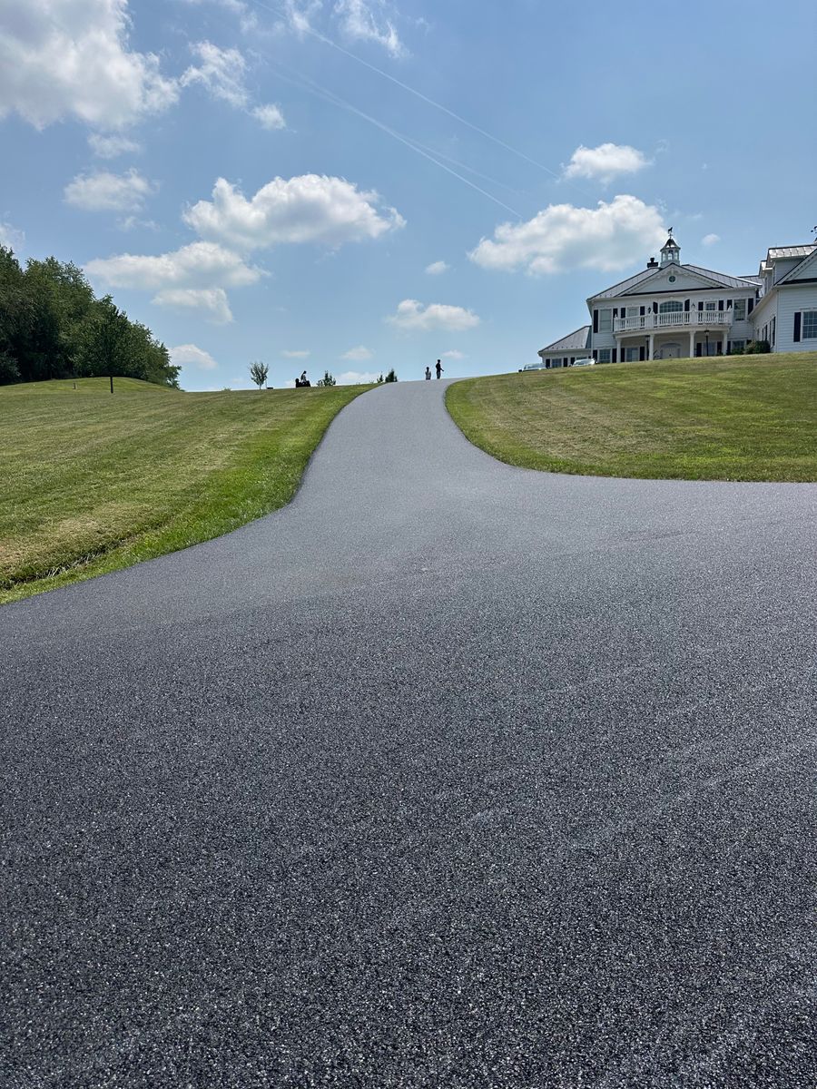 Asphalt Driveways for James R Carter Paving in Roanoke, VA