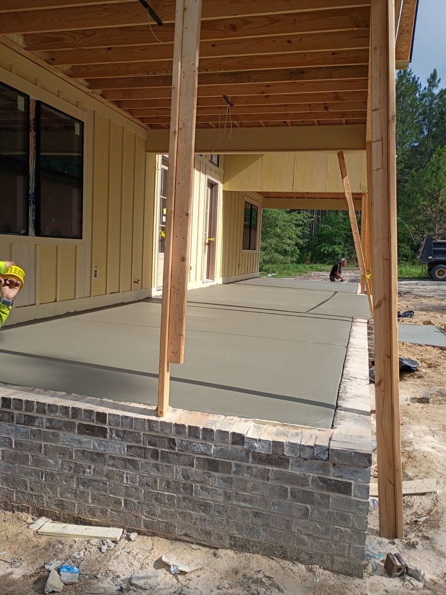 Concrete Removal for Mendoza Demolition Group in Unadilla, GA