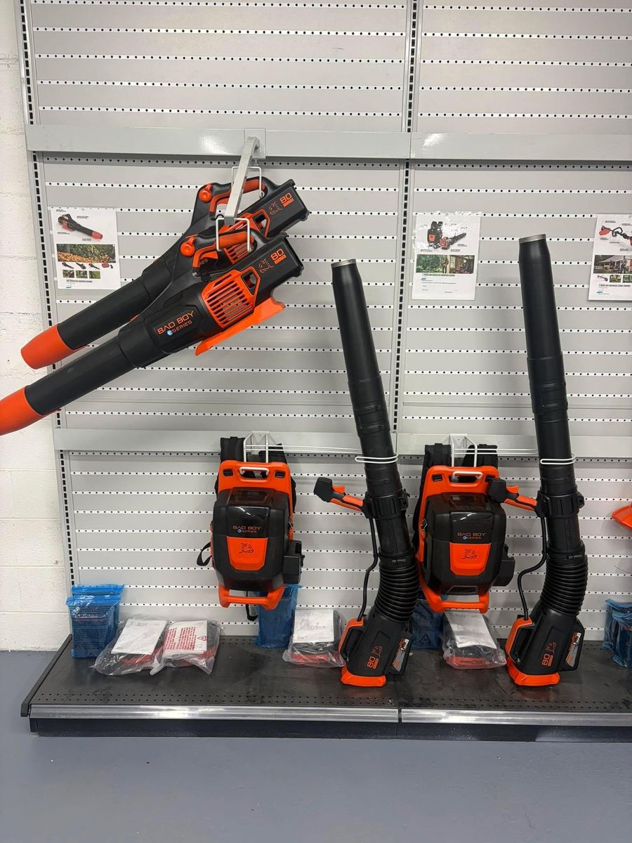 Emergency Tree Services for Chipper's Tree Service  in Fort Payne, AL