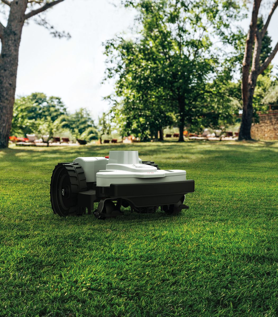 Robotic Mower Supplier for Voyager Automated Solutions in McHenry County, IL