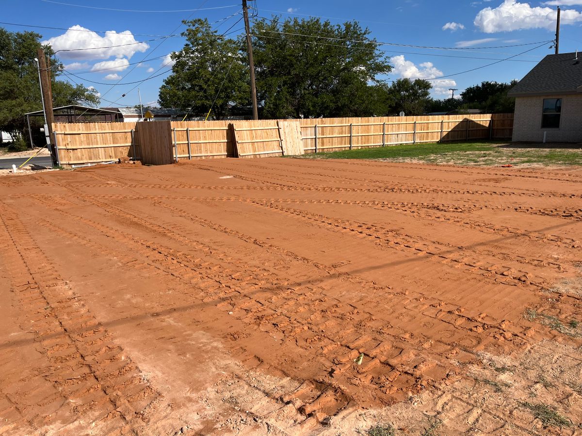 Property Grading for DF Diamond Construction in Seminole, TX