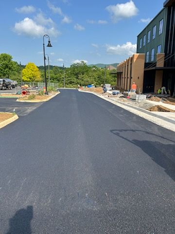 Asphalt Driveways for James R Carter Paving in Roanoke, VA