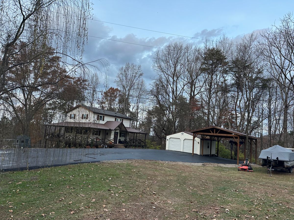 Asphalt Paving for Metzler Paving and Sealcoating LLC in Jacksboro, TN