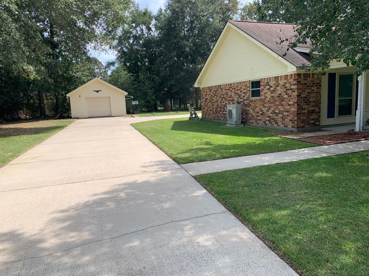 Mowing for JT’s Landscaping in Tyler County, TX