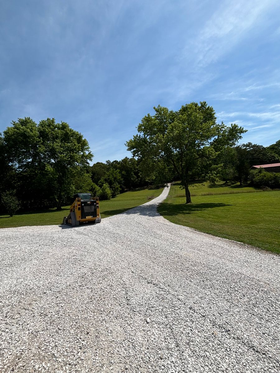 Gravel Driveways for Three Rivers Dirt Works LLC in Knoxville, TN