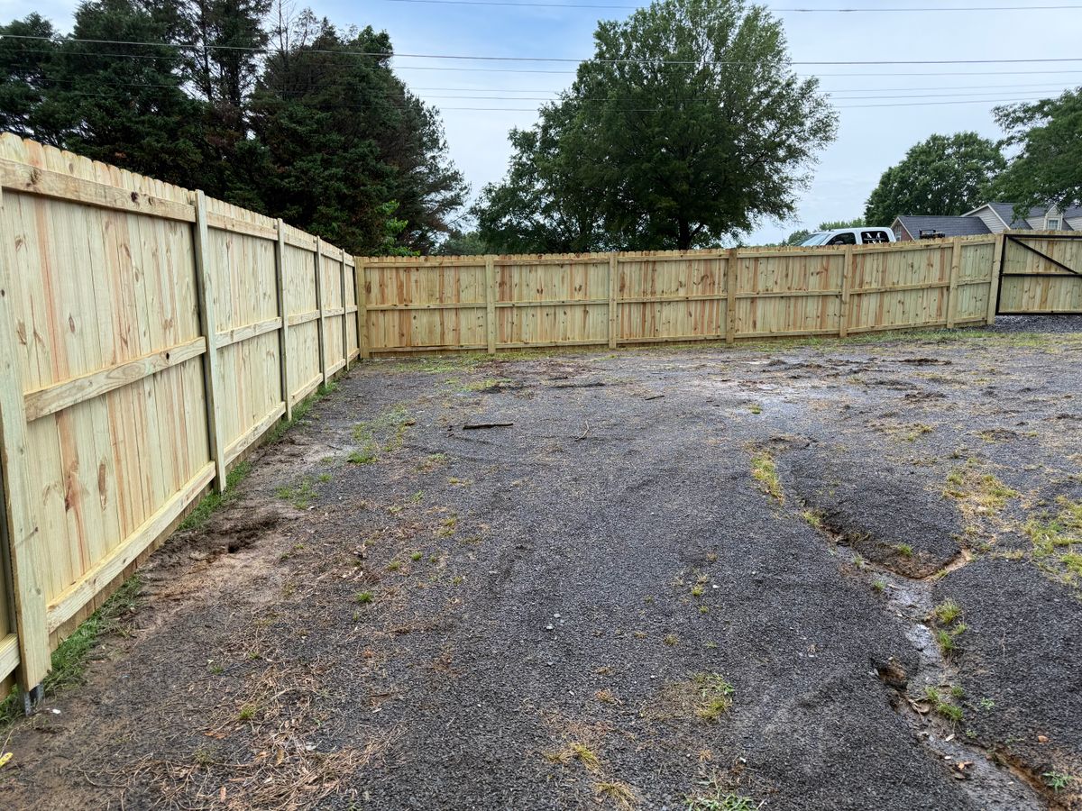 Fence Installation for Manning Fence, LLC in Hernando, MS