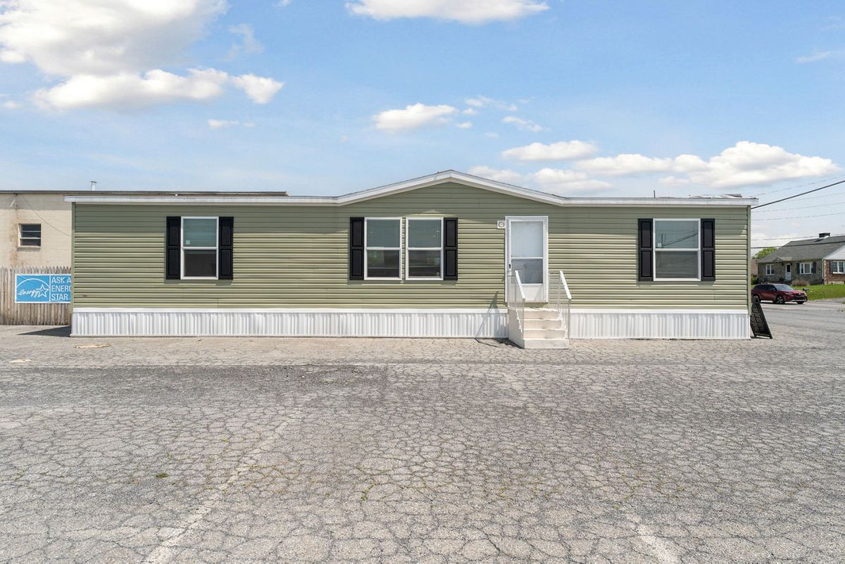 Single-Wide Home Manufacturing for Windy Hollow Homes in Granville, NY