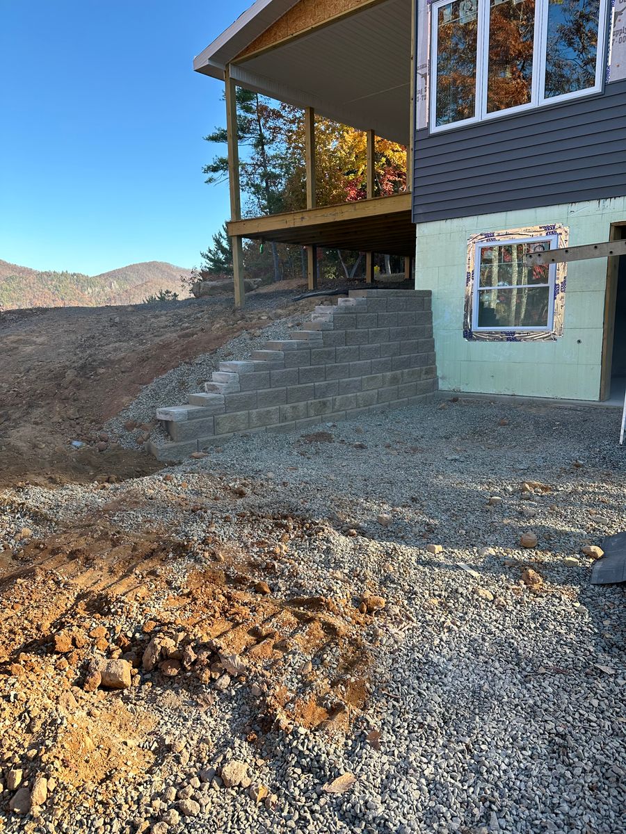 Grading and Leveling for Trophy Ridge Grading & Hauling in Mountain City, TN