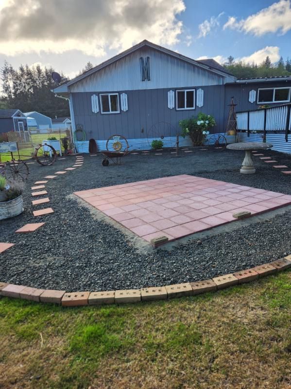 Gravel Installation for Bob's Yard Care & Landscaping in Raymond, WA