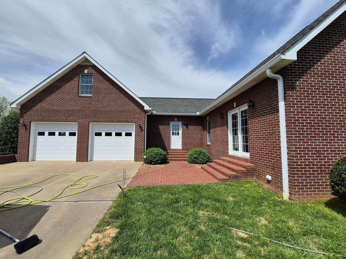 Concrete Cleaning for D&T Pressure Washing in Morganfield, KY