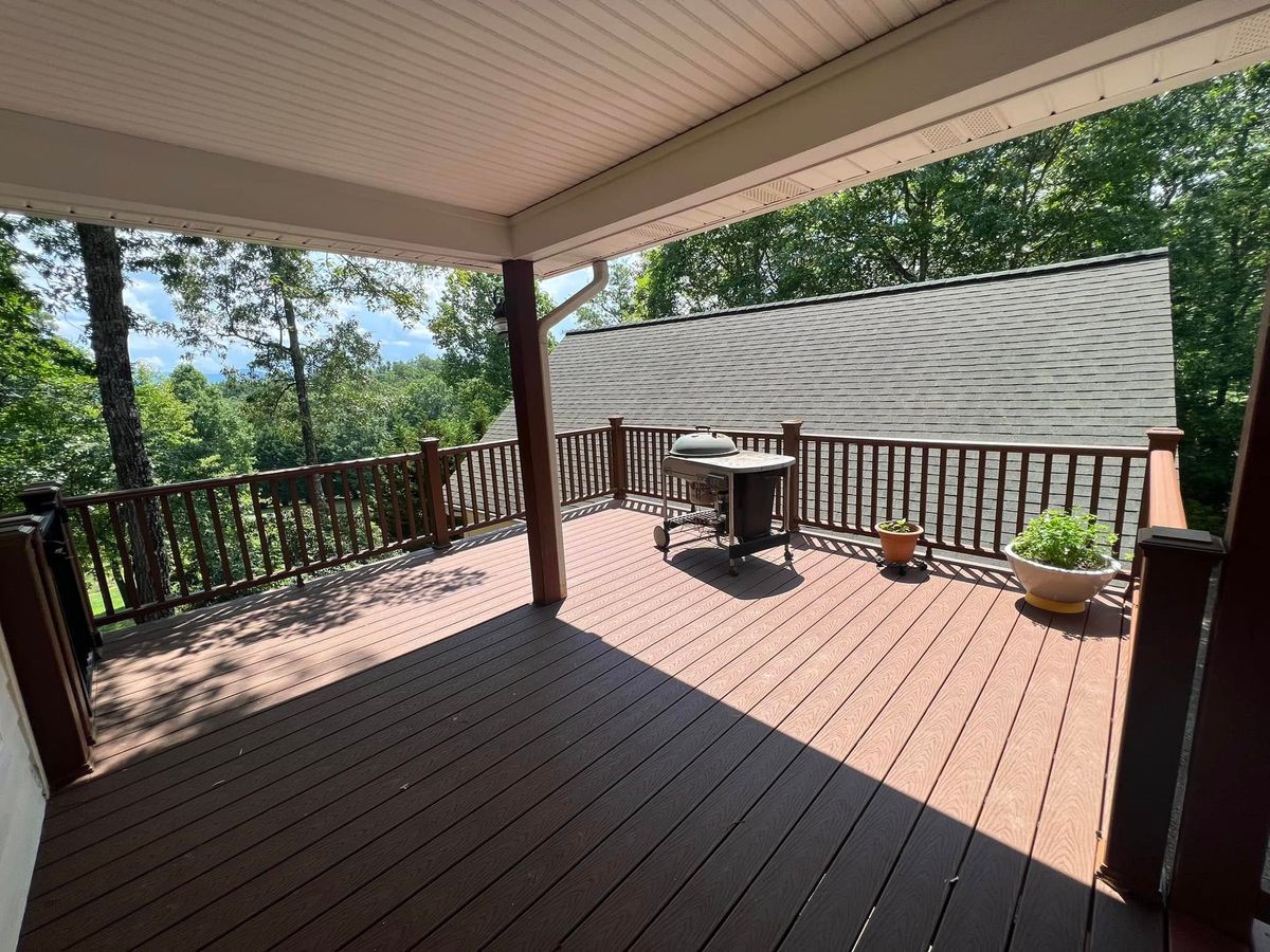 Deck and Patio Construction for Grizzly Construction, Inc. in Hayesville, NC
