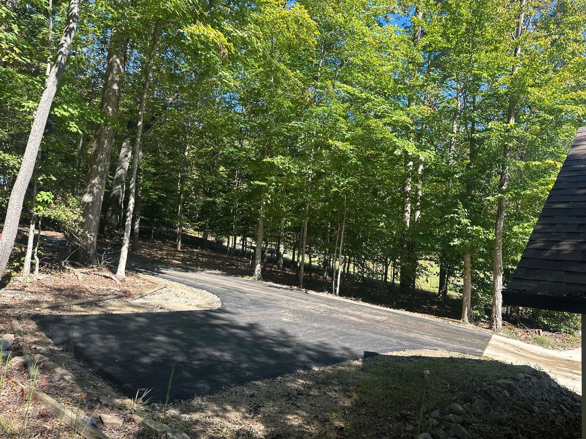 Asphalt Paving for Metzler Paving and Sealcoating in Jacksboro, TN