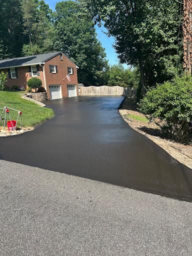 Sealcoating for James R Carter Paving in Roanoke, VA