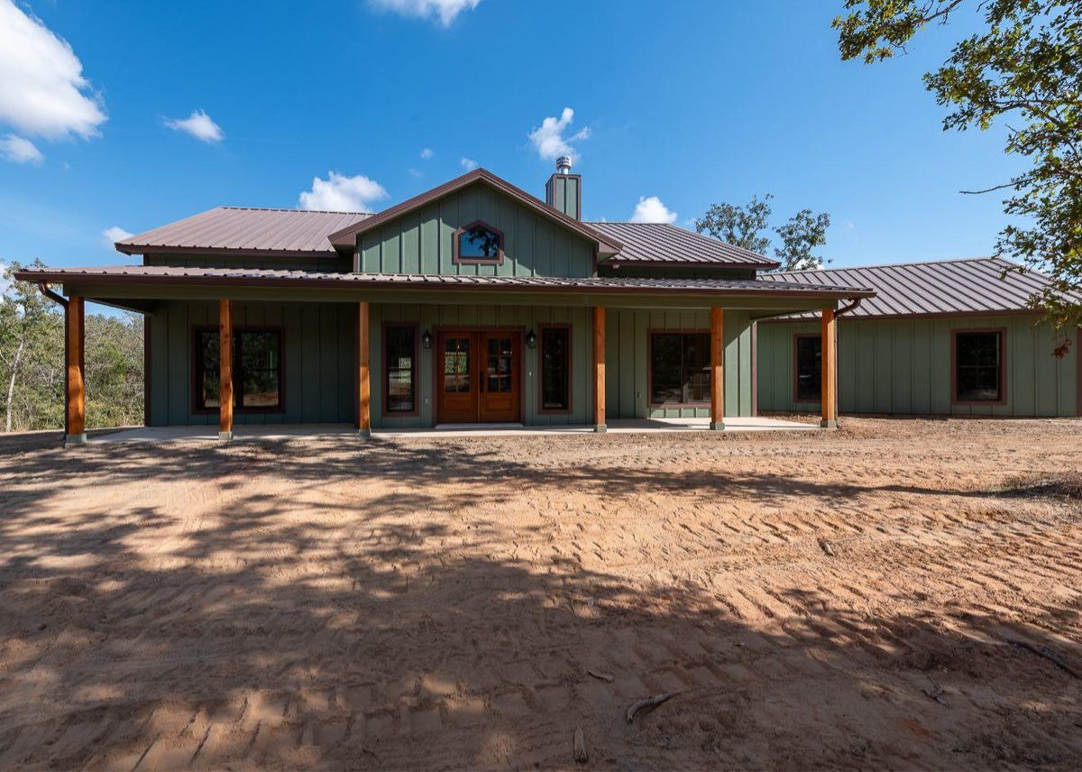 Barndominiums for CWC Custom Homes & Barndominiums in Snook, TX